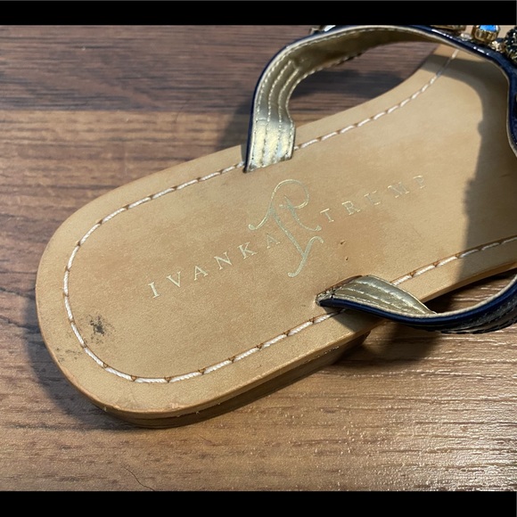 Ivanka Trump Sandals - Picture 3 of 3